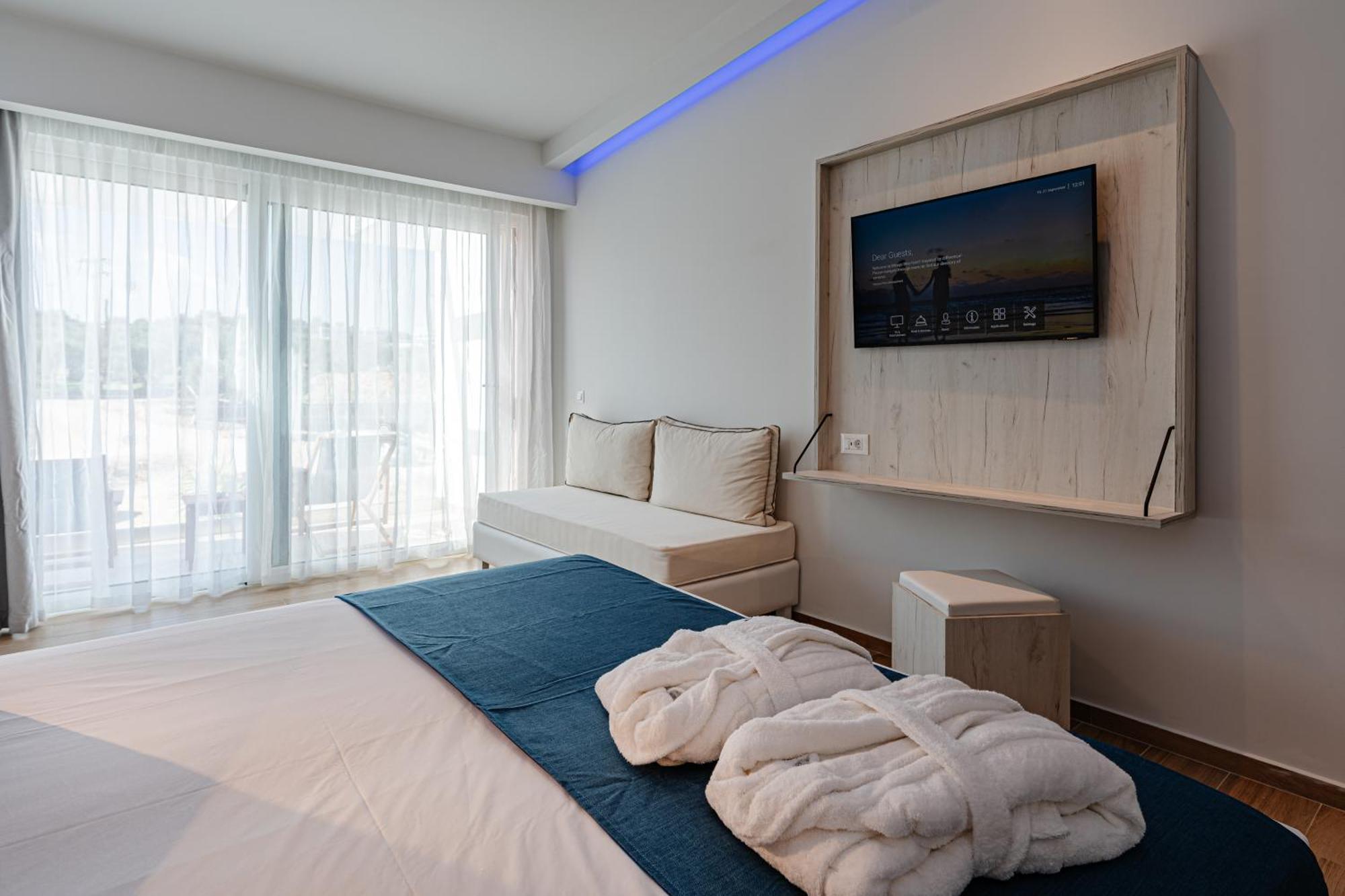 Magique Bleu Suites Трагаки Екстериор снимка