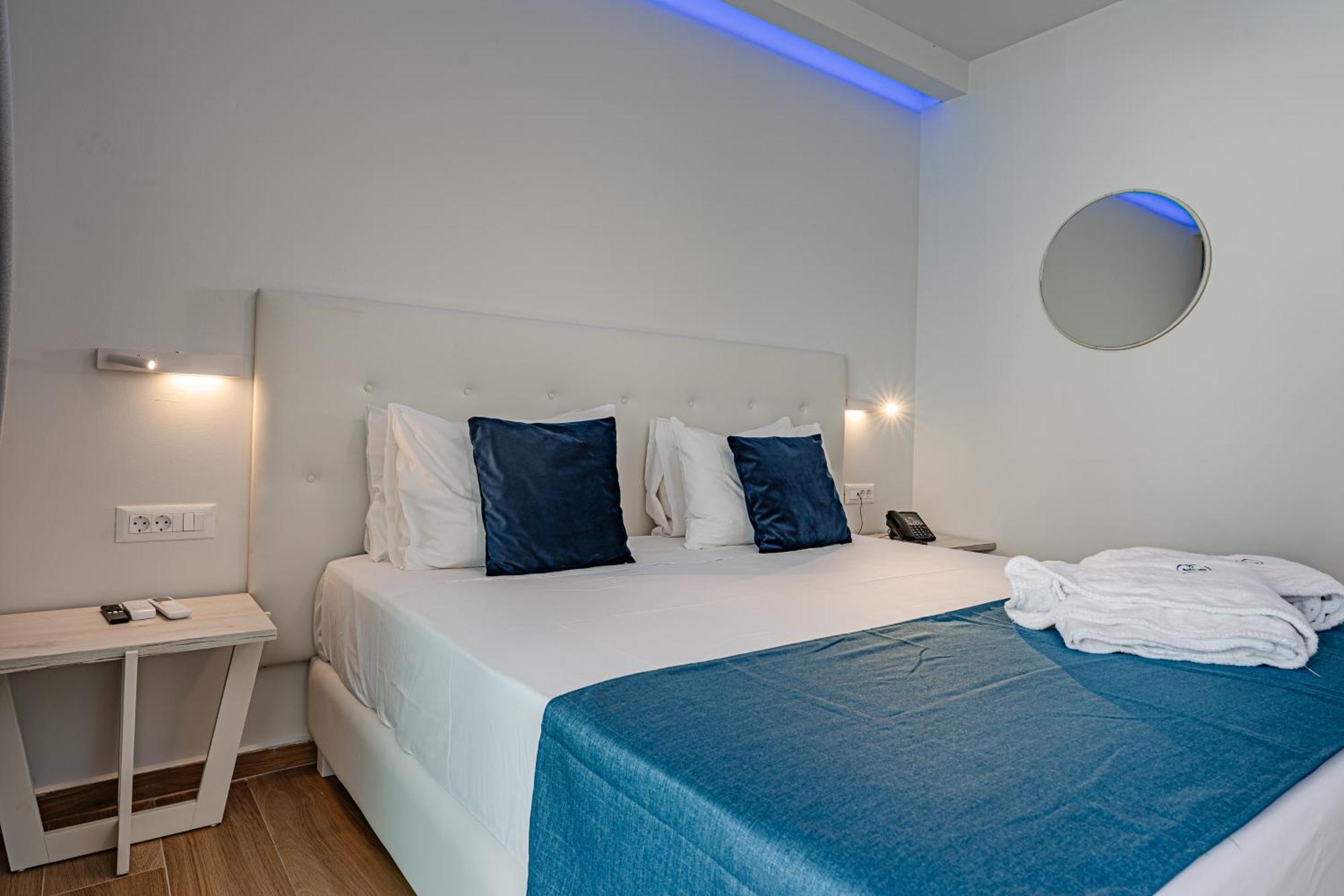 Magique Bleu Suites Трагаки Екстериор снимка